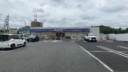 コンビニRVパーク ローソン日進五色園(にっしんごしきえん)店写真