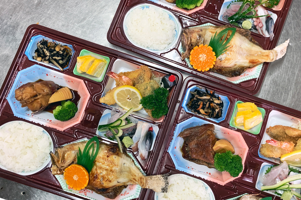 夕食