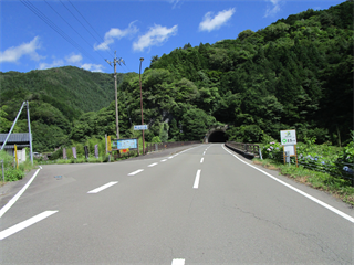 アクセス