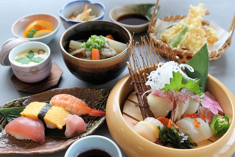 夕食
