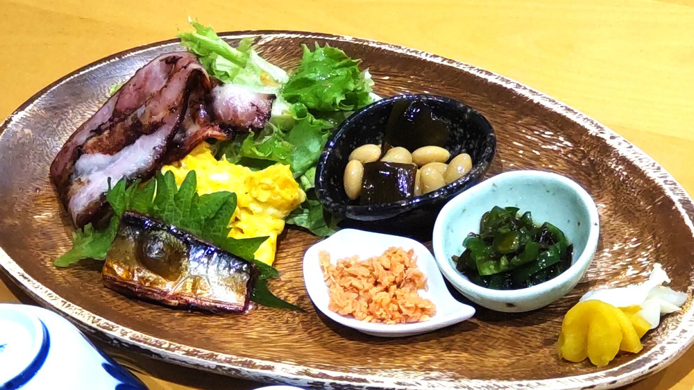 朝食