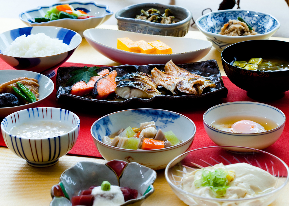 朝食