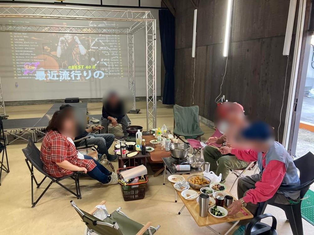 館内