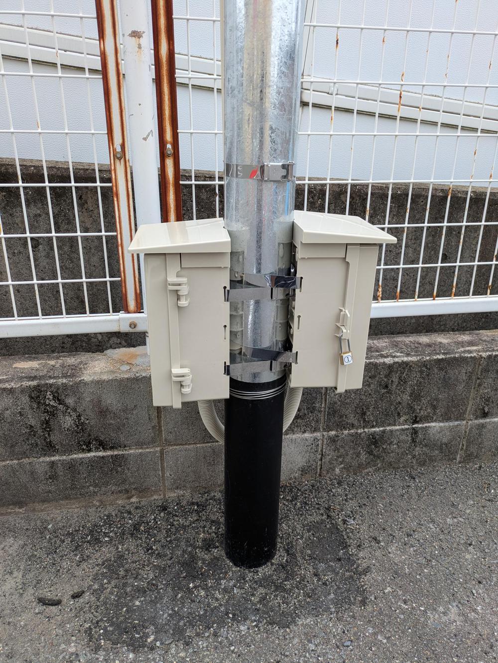 電源