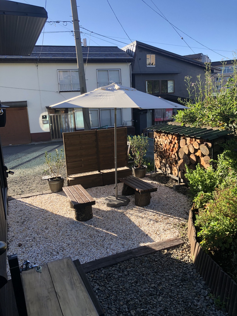 館内