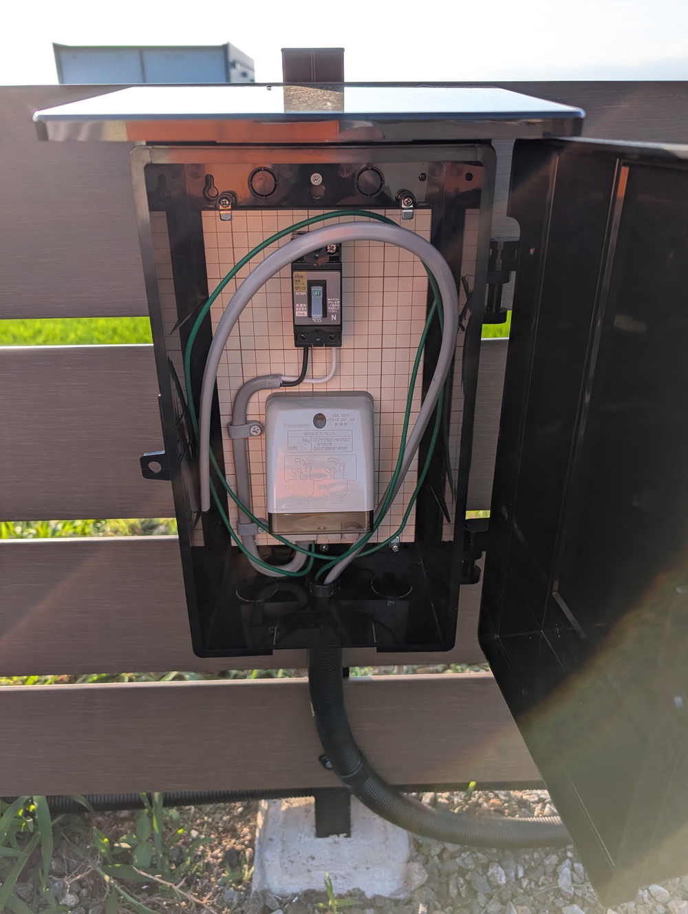 電源