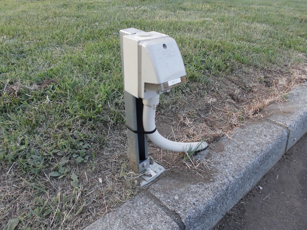 電源