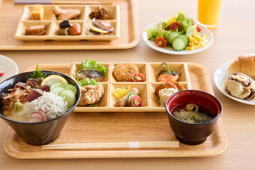 朝食