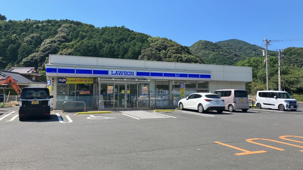 コンビニRVパーク ローソン　佐々皿山公園前（さざさらやまこうえんまえ）店写真