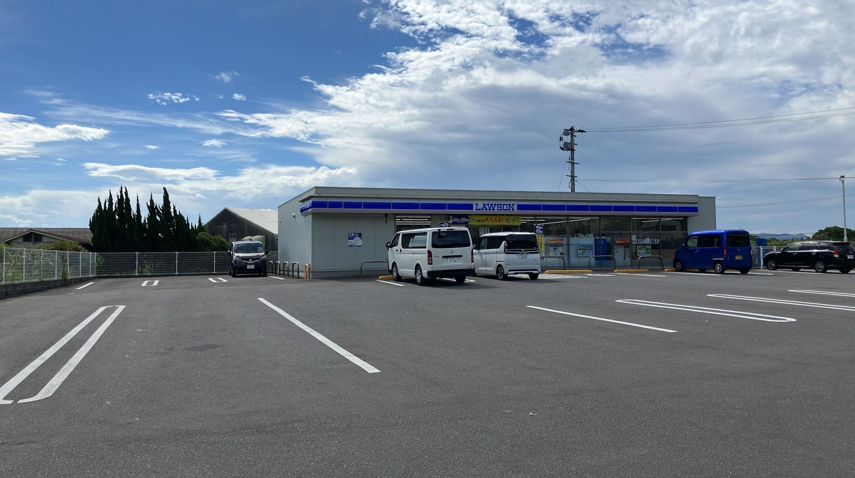 コンビニRVパーク ローソン　琴海形上（きんかいかたがみ）店写真