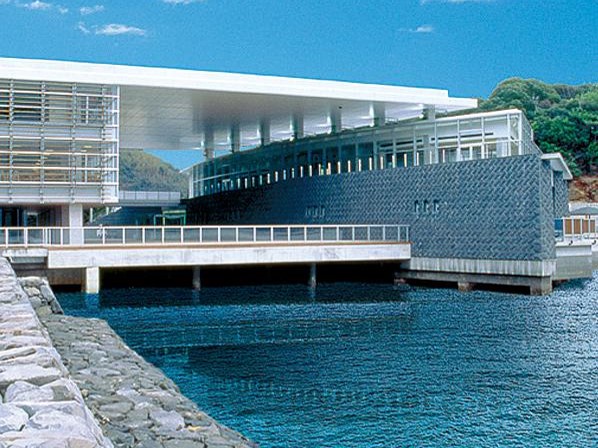 施設