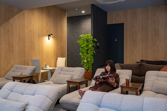 館内