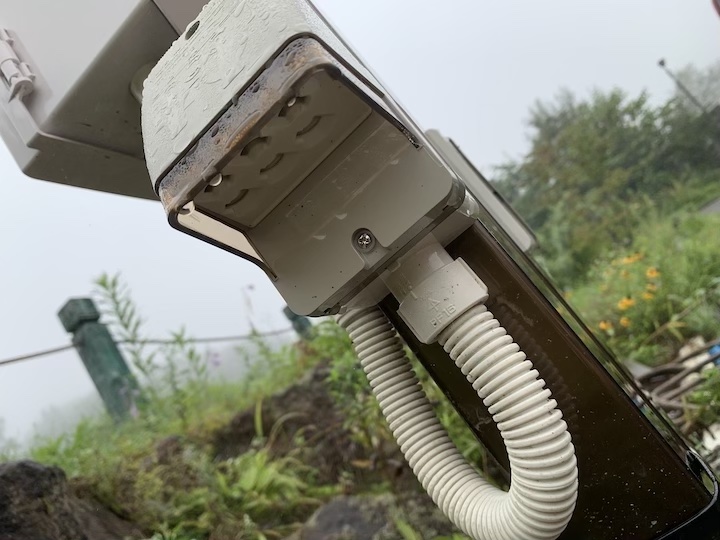 電源