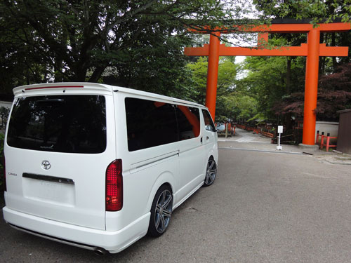 八坂神社（円山公園から望む）