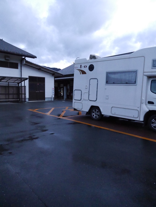 駐車場から裏のRVパー…の写真